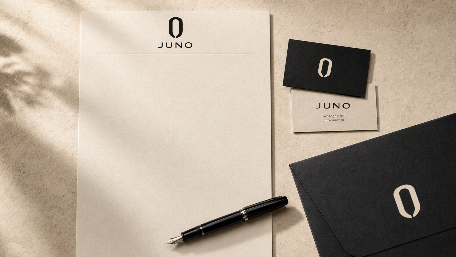 Papelaria Juno: papel timbrado, cartões de visita e envelope